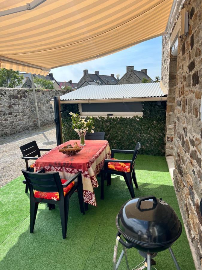 Ferienwohnung Ker Pince Le Vivier-sur-Mer Exterior foto